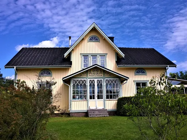 Hus förberds för altan och fasadtvätt